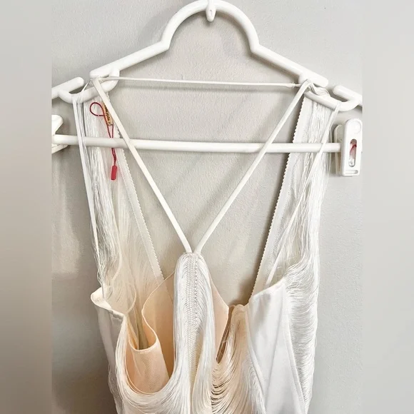 NWOT Cult Gaia Renata Draped Fringe Halter Gown Off White Bridal Wedding Size M - Picture 4 of 9